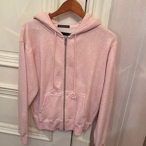 SUPER CUTE BRANDY MELVILLE ZIP UP SO SOFT AND COMFY ON THE INSIDE AMAZING